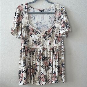 Torrid Floral Lace Blouse in Cream and Pink